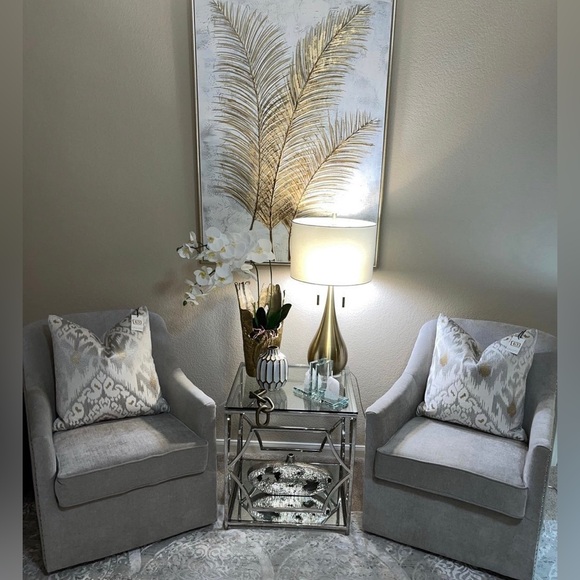 1- NWT CALLISTO HOME EMBROIDERED DECORATIVE PILLOW(Read description for details) - Picture 2 of 10